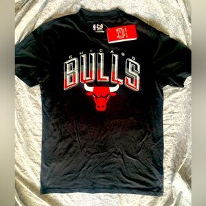 NWT NBA Ultra Game Chicago Bulls T-Shirt Men’s Medium Soft Lightweight Fabric